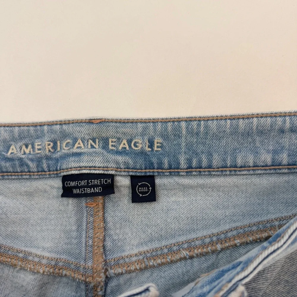 American Eagle Low Rise Baggy Wide Leg Light Wash Jeans Womens 8 Stretch 31‎ - Picture 5 of 9